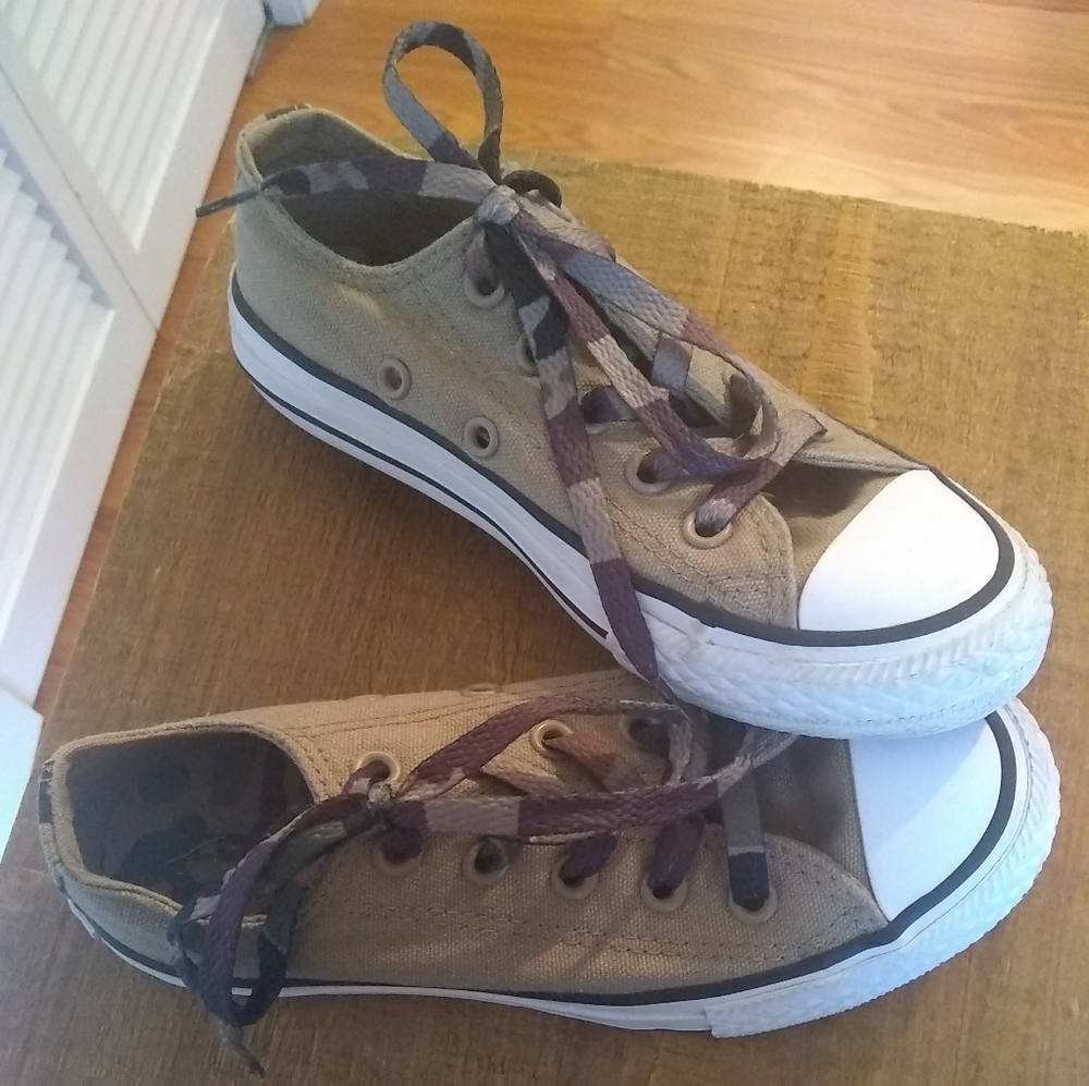Kid's shoes